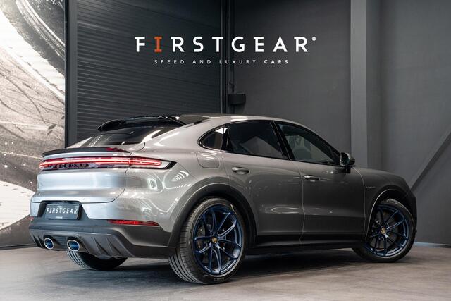 Porsche CAYENNE Coupé 4.0 Turbo E-Hybrid GT *Keramisch / Vierwielbesturing / Passenger Display / Soft-Close / HUD / Race-Tex / Keyless / Surround-View*