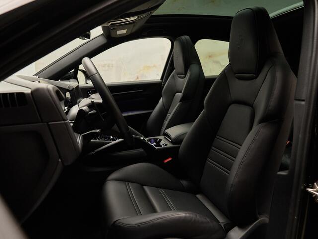 Porsche CAYENNE Coupé 3.0 E-Hybrid Black Edition, SportDesign, pano, 22", tr.haak, Bose, luchtv., memory, ACC, privacy