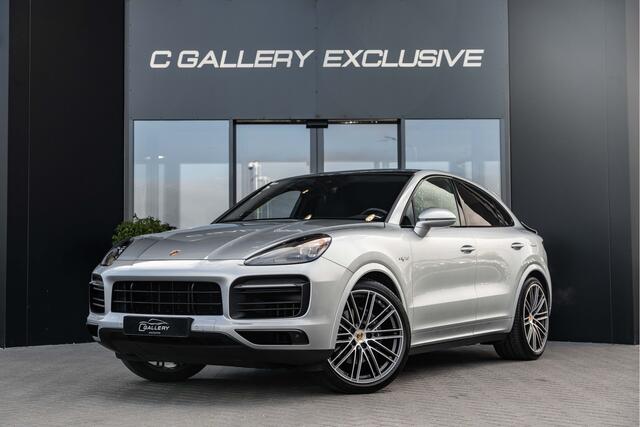 Porsche CAYENNE Coupé 3.0 E-Hybrid - Origineel NL | Sport Chrono + | Panorama | Elek. Trekhaak | Bose