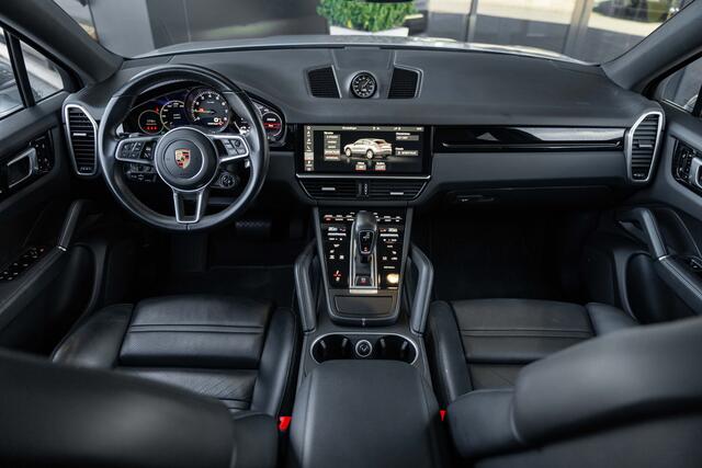 Porsche CAYENNE Coupé 3.0 E-Hybrid - Origineel NL | Sport Chrono + | Panorama | Elek. Trekhaak | Bose