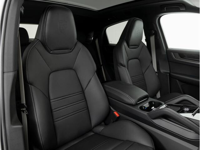 Porsche CAYENNE Coupé E-Hybrid Black Edition