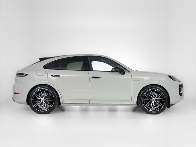 Porsche CAYENNE Coupé E-Hybrid Black Edition