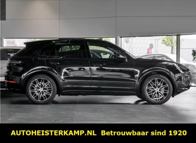 Porsche CAYENNE 3.0 S E-Hybrid 470 PK Panoramadak Porsche InnoDrive Adaptieve Sportstoelen Achterasbesturing
