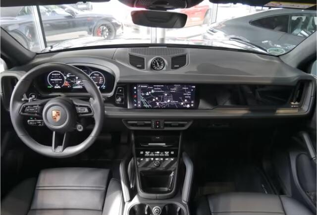 Porsche CAYENNE 3.0 S E-Hybrid 470 PK Panoramadak Porsche InnoDrive Adaptieve Sportstoelen Achterasbesturing