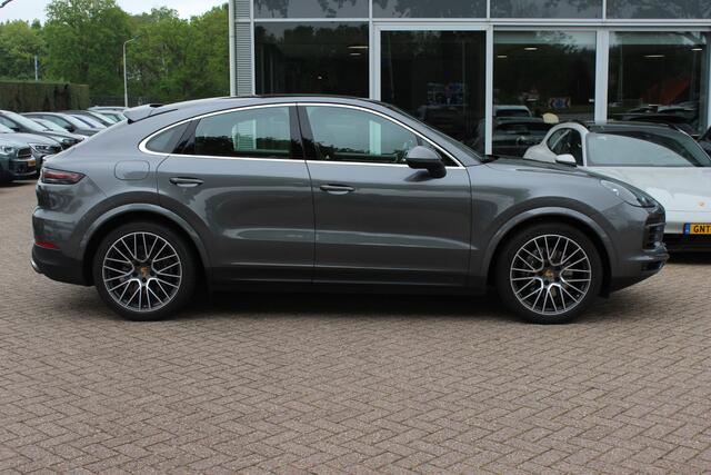 Porsche CAYENNE Coupé 3.0 E-Hybrid / Panoramadak / 360Camera / Head-up / Softclose / Luchtvering / 21'' / Bose / Sportchrono / Stoelventilatie+Massage / Stoelverwarming 4x / Dodehoek / DAB / ACC