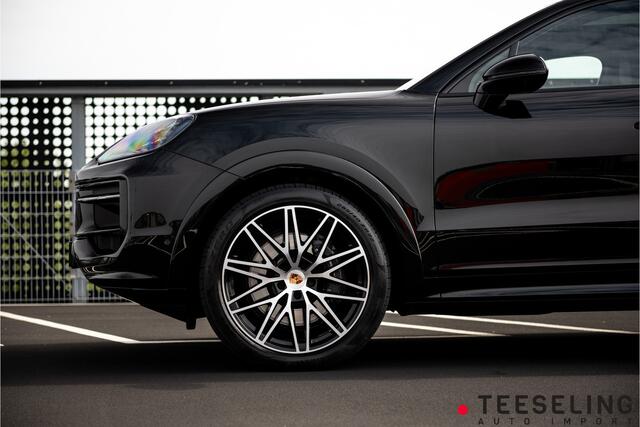 Porsche CAYENNE Coupé 3.0 E-Hybrid | NP 170 | Burmester | HU | Carbon