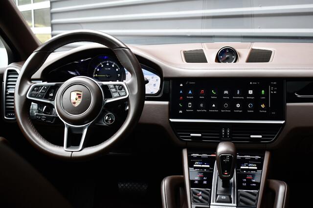 Porsche CAYENNE Coupé 3.0 E-Hybrid 462pk Platinum Edition SportDesign | Panorama | Bose | Trekhaak elektr. | Stoelventilatie | 21'' Wielen |