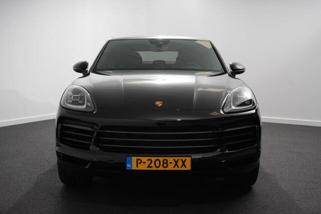 Porsche CAYENNE Coupé 3.0 E-Hybrid Platinum Edition Luchtvering Leder Panoramadak Camera Navigatie Elektrisch bedienbare achterklep Apple Carplay/ Android Lichtmetalen velgen Cruise control Sfeerlichting