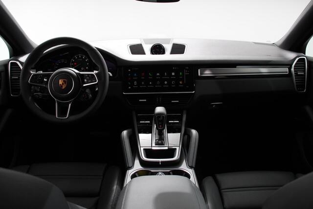 Porsche CAYENNE Coupé 3.0 E-Hybrid Platinum Edition Luchtvering Leder Panoramadak Camera Navigatie Elektrisch bedienbare achterklep Apple Carplay/ Android Lichtmetalen velgen Cruise control Sfeerlichting