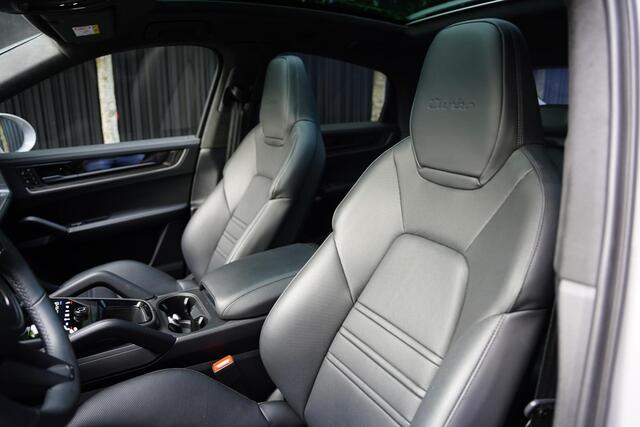 Porsche CAYENNE 4.0 Turbo S E-Hybrid / Achteras Besturing / PDCC