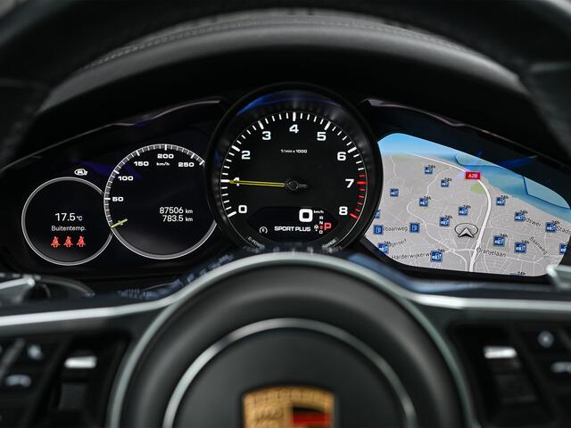 Porsche CAYENNE Coupé 3.0 E-Hybrid Platinum Edition | Sport design pack | GT uitlaat | Techart spoiler Sport chrono | Panorama dak | Bose sound | 360 camera | Ambiance interieur |
