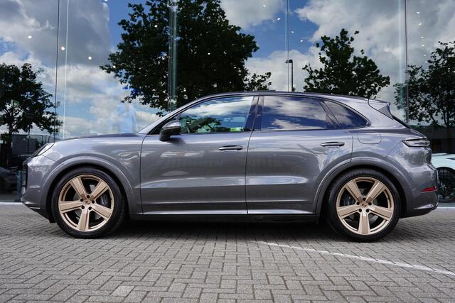 Porsche CAYENNE 3.0 E-Hybrid Black Edition / Sportdesign Pakket / Sportuilaat