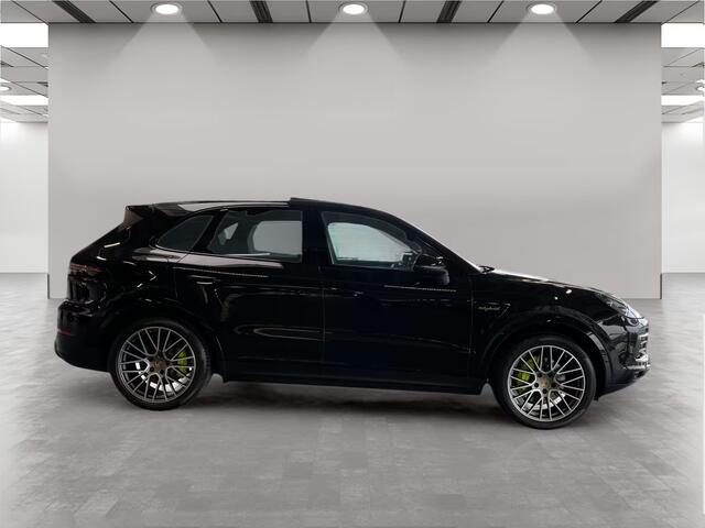 Porsche CAYENNE 3.0 E-Hybrid Platinum Edition | PANORAMADAK | TREKHAAK | BOSE | LUCHTVERING |