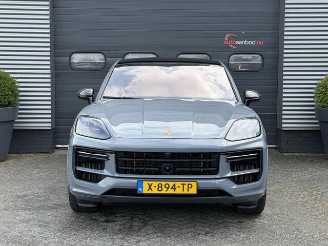 Porsche CAYENNE Coupé 4.0 Turbo E-Hybrid Sport Chrono | 360* Camera | Achteras Besturing | Burmester | Bijrijders Display | Head-Up Display | CARBON |