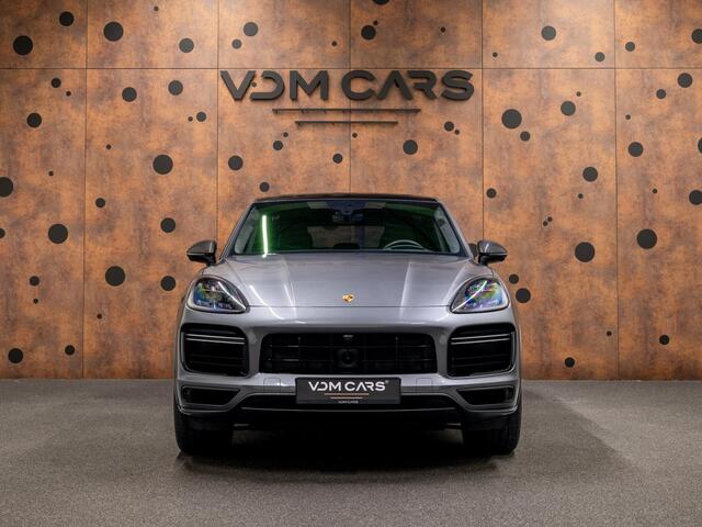 Porsche CAYENNE Coupé 4.0 Turbo S E-Hybrid | Carbon | Burmester | Trekhaak | HUD | InnoDrive | Achterasbest. |