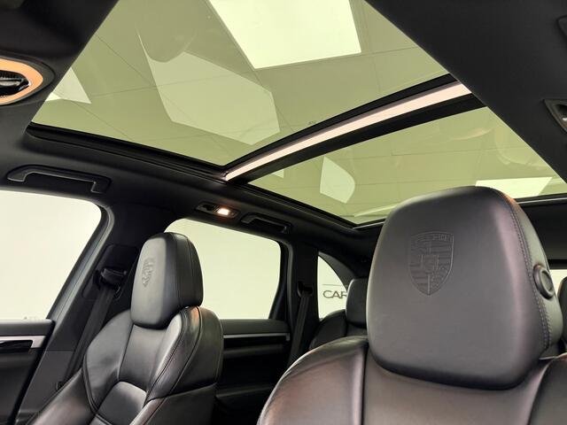 Porsche CAYENNE 3.0 S E-Hybrid Platinum Edition | Dealer ond. | Org. NL | Luchtvering | Trekhaak |