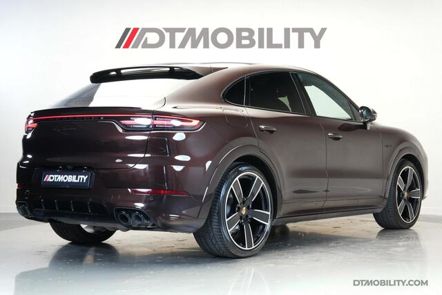 Porsche CAYENNE Coupe 3.0 E-Hybrid Platinum Edition | Achterasbesturing | Luchtvering | Panorama | Trekhaak |