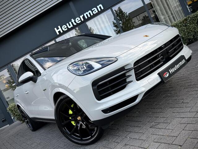 Porsche CAYENNE Coupé 3.0 E-Hybrid Pano/Sport Chrono/Krijt/Bose