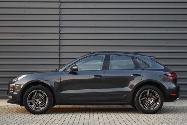Porsche MACAN 2.0 | Camera | Comfortstoelen 14-wegs | Adaptief demping systeem | DAB | Orig. NL |