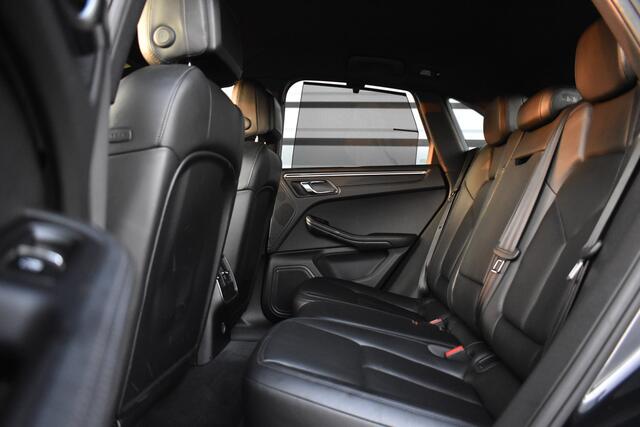 Porsche MACAN 2.0 | Camera | Comfortstoelen 14-wegs | Adaptief demping systeem | DAB | Orig. NL |