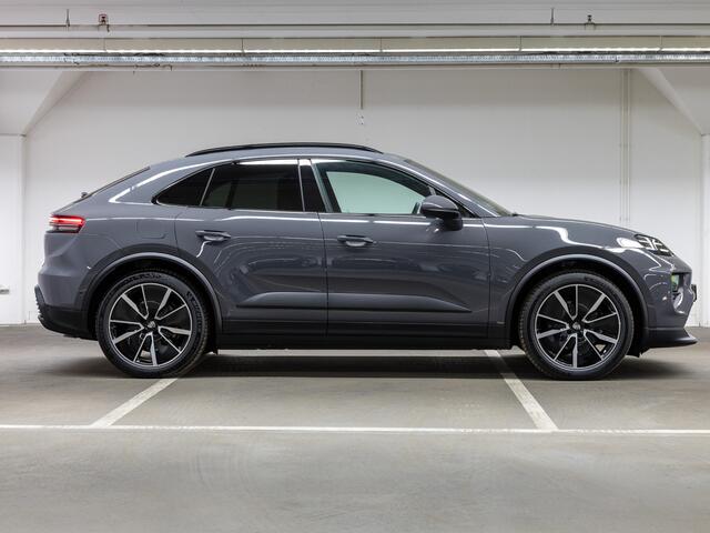 Porsche MACAN 4