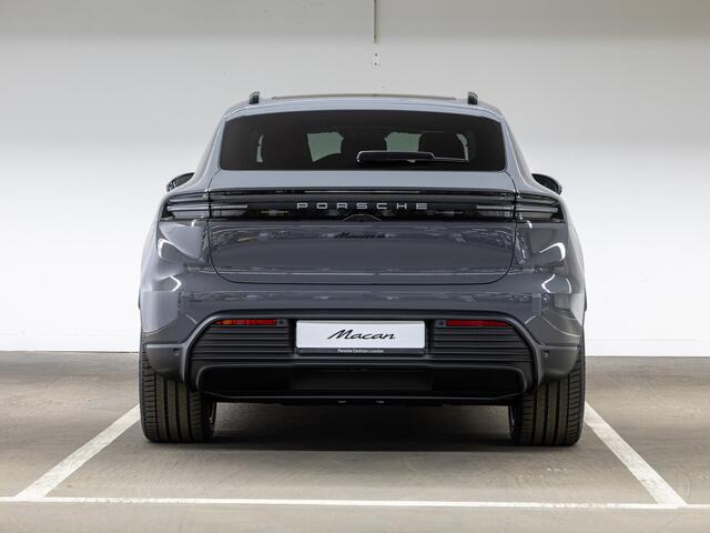 Porsche MACAN 4