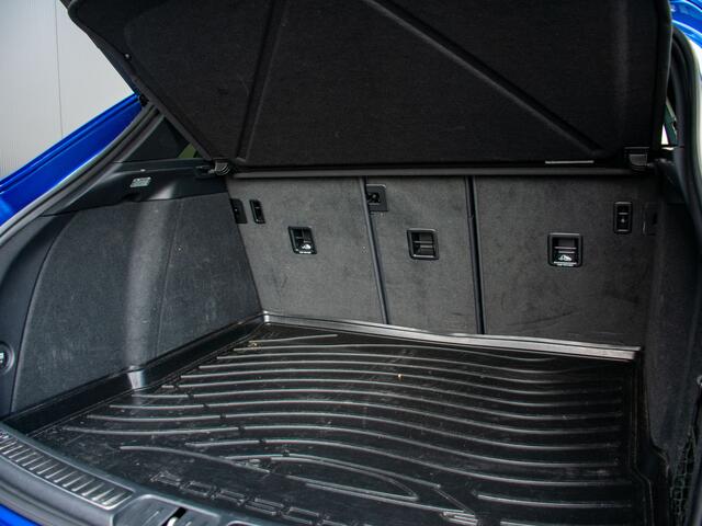 Porsche MACAN 2.0 Schuif- /kantel Pano | Elektrische stoelen | Luchtvering | Sport Design Pakket | Parkassist