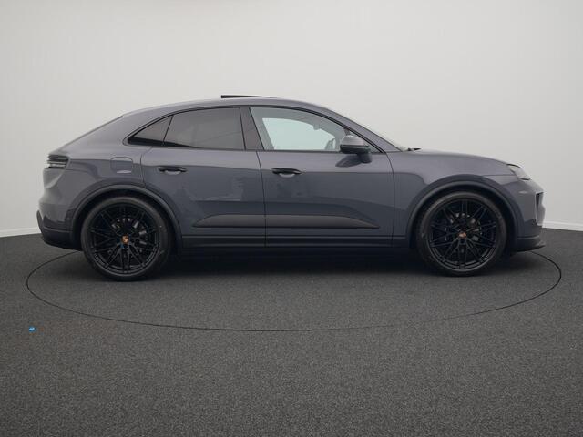 Porsche MACAN 4
