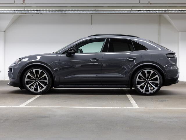 Porsche MACAN 4