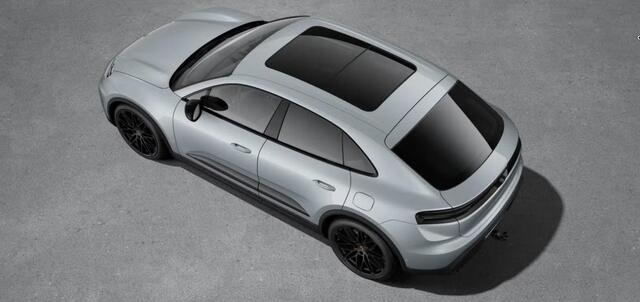 Porsche MACAN 4