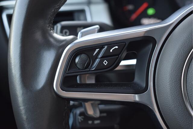 Porsche MACAN 3.0 D S Panorama, Elek. Trekhaak, Luchtvering, Camera, Memory, NAP