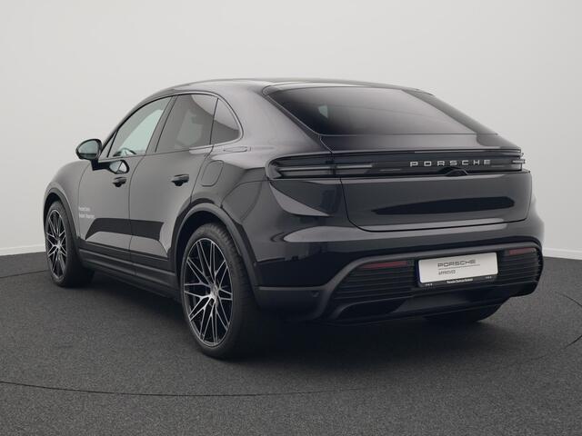 Porsche MACAN 4