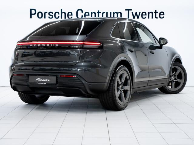 Porsche MACAN 4