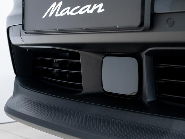 Porsche MACAN 4