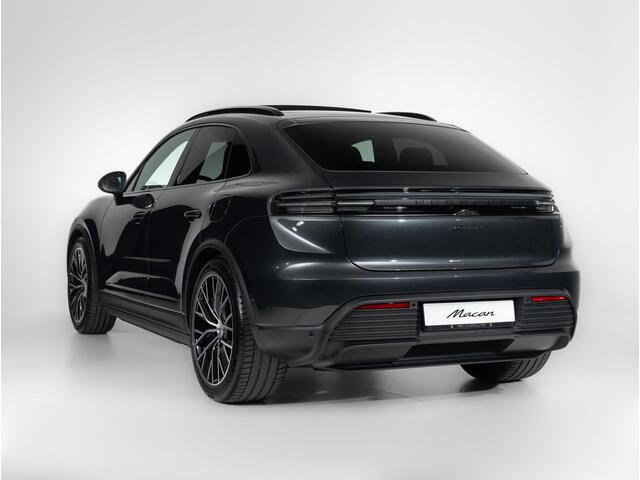 Porsche MACAN 4