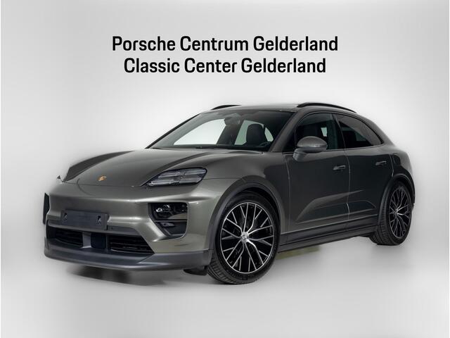 Porsche MACAN 4