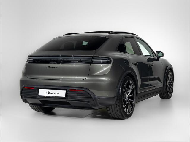 Porsche MACAN 4