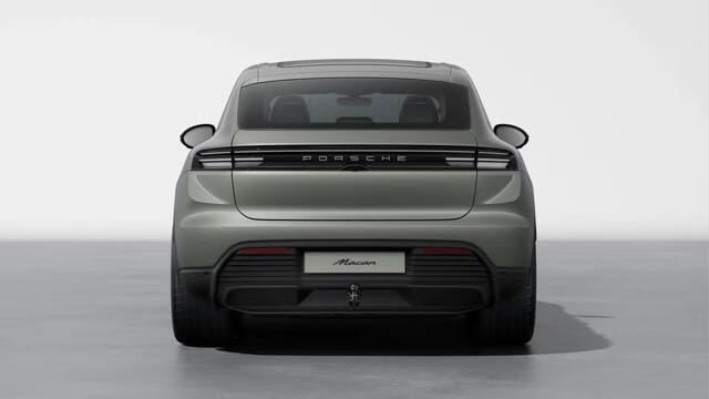 Porsche MACAN 4