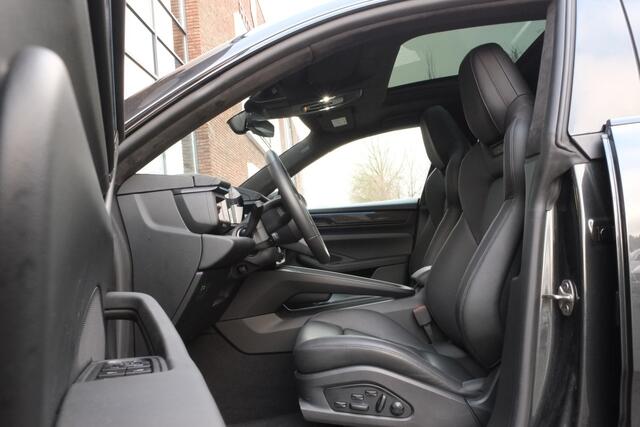 Porsche MACAN Turbo 100 kWh Panoramadak, ACC, 360° Camera