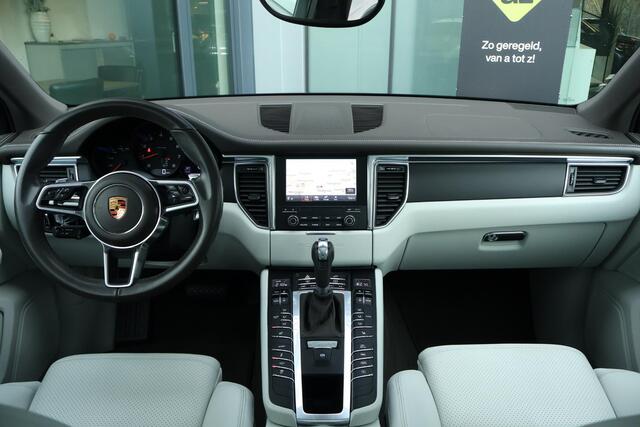 Porsche MACAN 2.0 / Sportuitlaat / Pano / Luchtvering