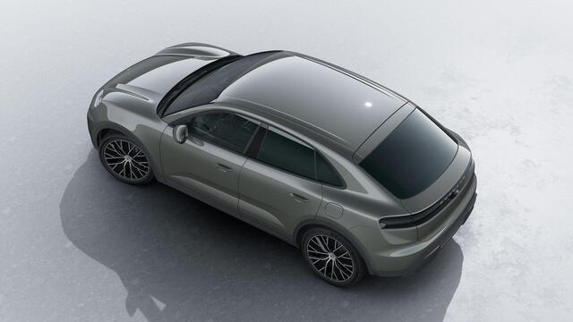 Porsche MACAN 4