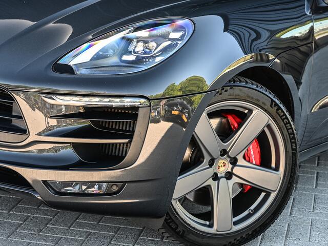 Porsche MACAN 3.6 Turbo Performance Package 441pk | Sport Chrono | Panorama dak | Trekhaak | Bose Sound | Privacy glass | Adaptive cruise control | Stoel ventilatie