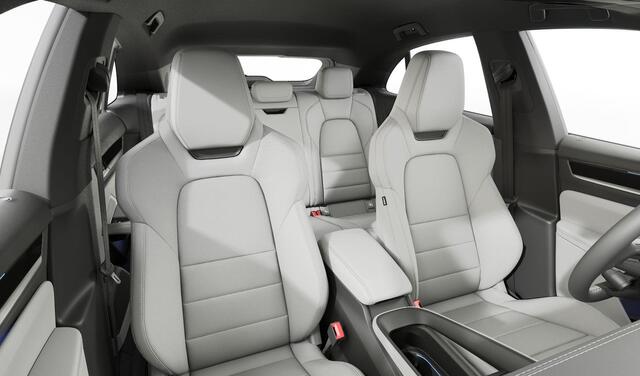 Porsche MACAN 4