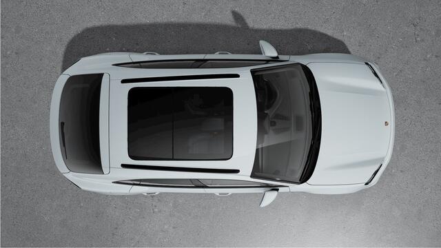 Porsche MACAN 4