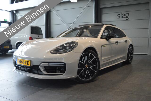 Porsche PANAMERA Sport Turismo 4.0 Turbo S E-Hybrid pano Burmester Softclose !!