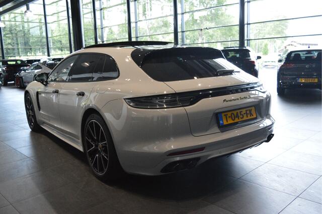 Porsche PANAMERA Sport Turismo 4.0 Turbo S E-Hybrid pano Burmester Softclose !!