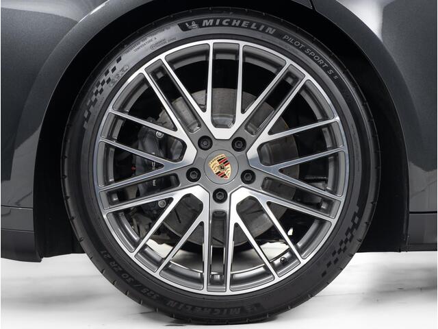 Porsche PANAMERA 4 E-Hybrid