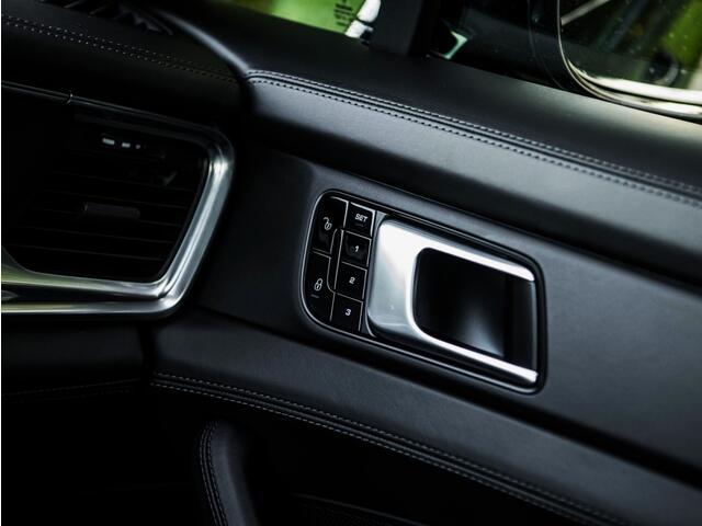 Porsche PANAMERA Sport Turismo 3.0 4 Pano Sp.chrono Luchtvering BOSE