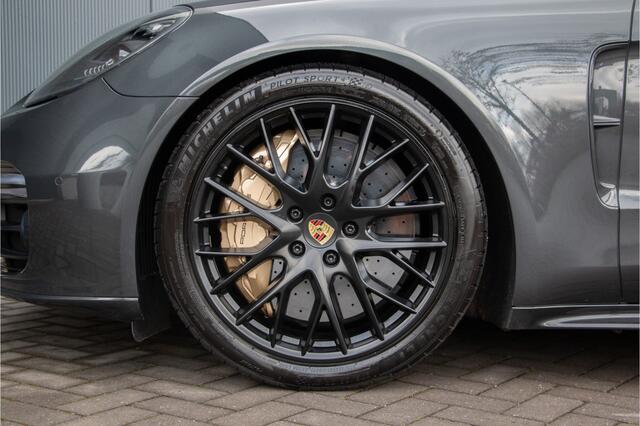 Porsche PANAMERA Sport Turismo 4.0 Turbo S V8 E-Hybrid 680PK | Keramische | ACC | Luchtvering | Carbon | Bose | Softclose | Alcantara Hemel |Keyless Entry | PDLS | Pano | Camera | Stuurverwarming | Stoelverwarming | Lane Assist | N.P ¤227.494,- | Dealer O.H
