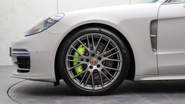 Porsche PANAMERA Sport Turismo 2.9 4 E-Hybrid Platinum Edition SportDesign | Massage | Head-up | Soft-Close | Panoramadak | Sportuitlaat | BOSE Sound | LED Matrix